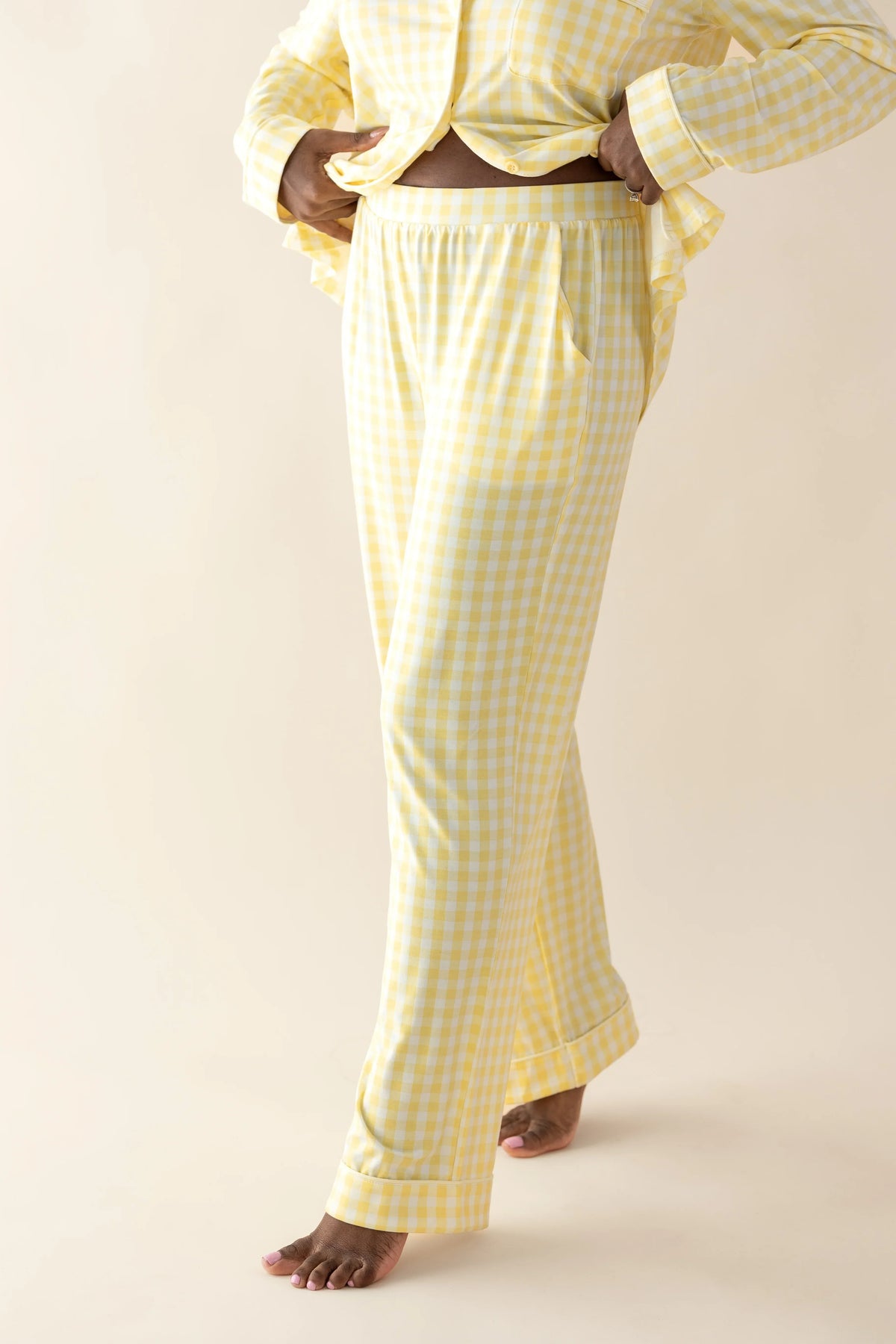Long-Sleeved Women's Pajama Set in Gingham Chamomile